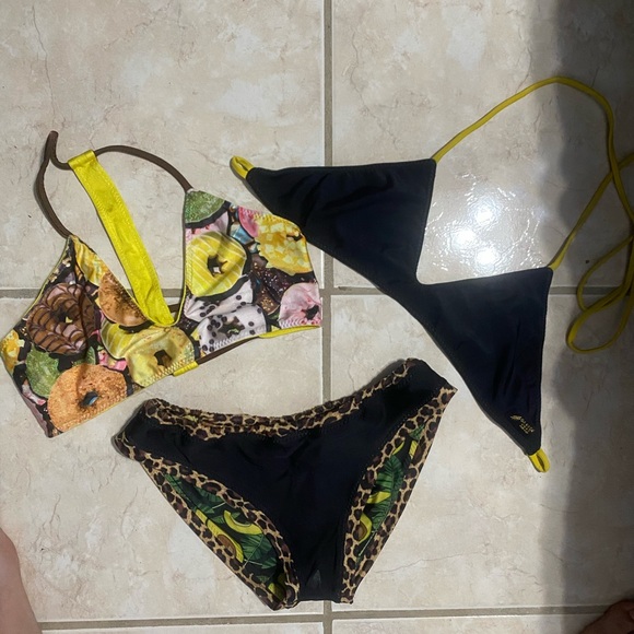 Savage swim - Picture 2 of 2